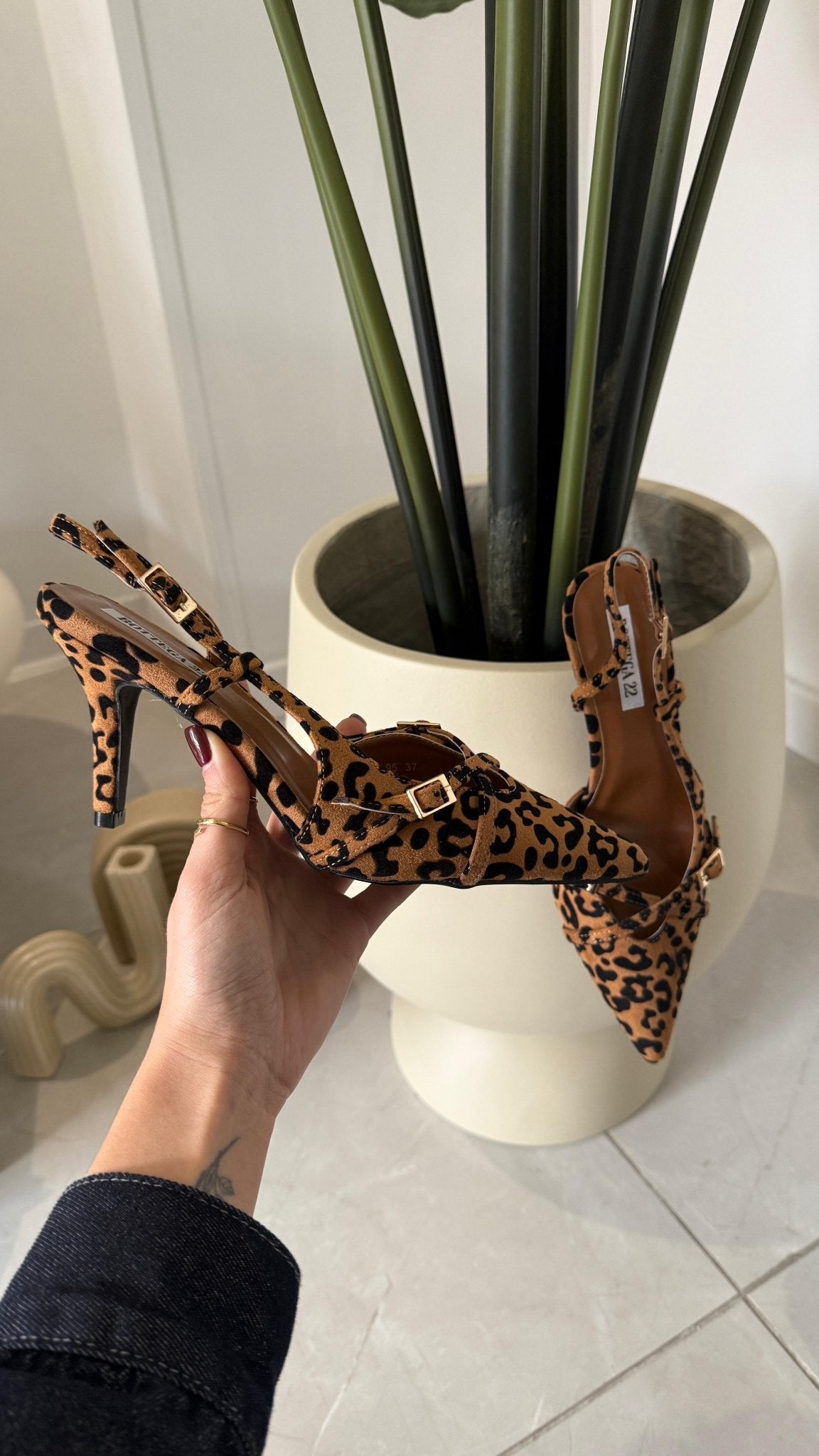 Decollete Hailey A - 95 (Leo) - Frida Shop
