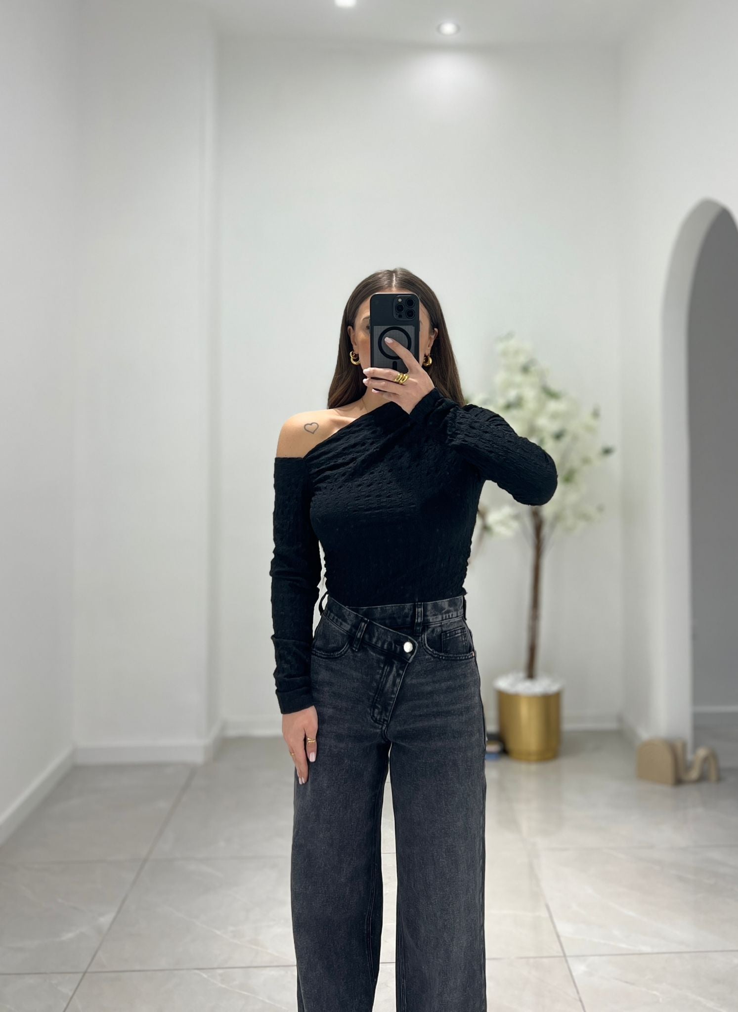 Maglia Lucy 23332 (nero) - Frida Shop